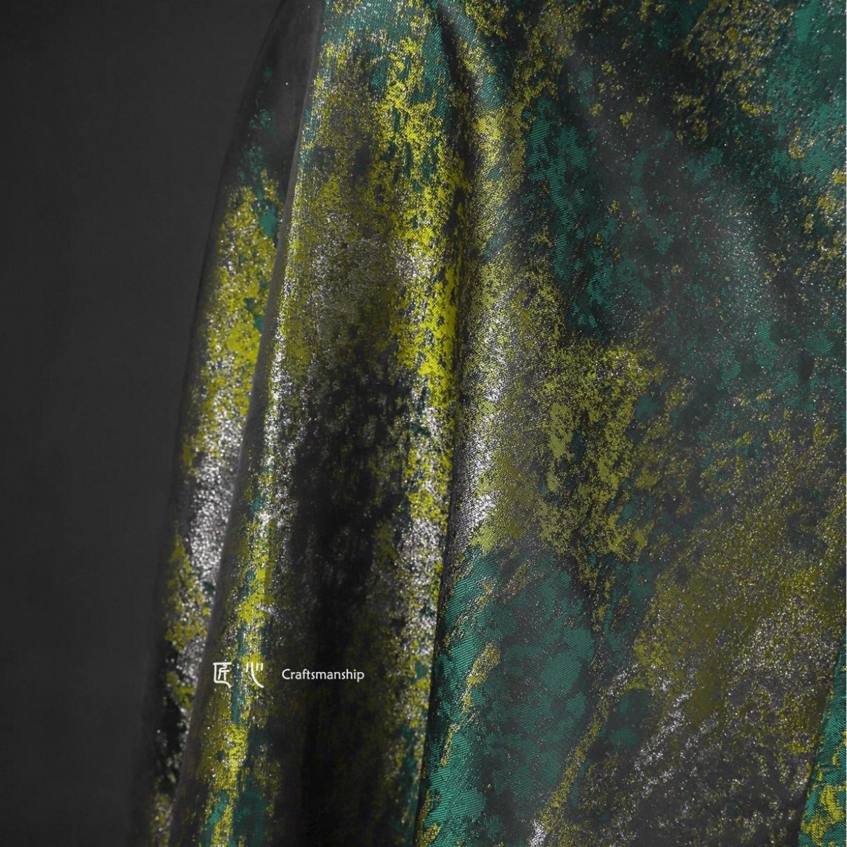 Çok renkli Yeşil Kabartmalı Ja - Velvet Fabric Embroidery incelemesi ve fiyatı